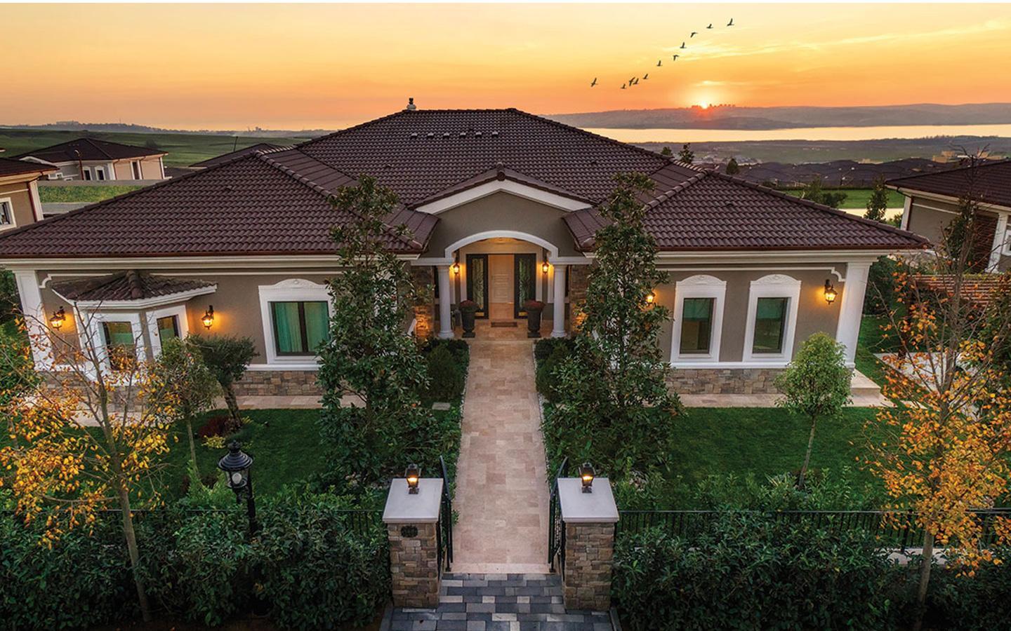5 beds luxury house