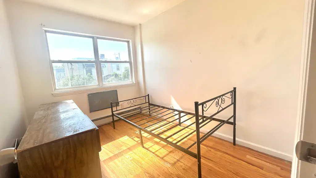 College points 2 bedrooms