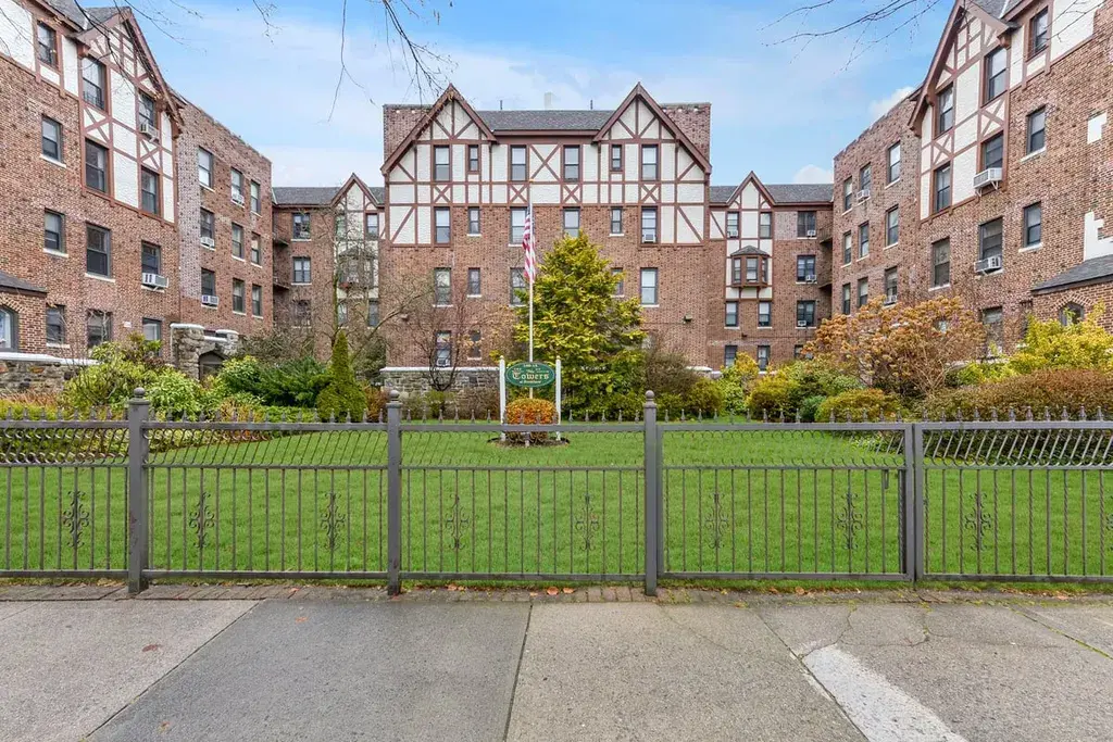 Perfect Starter Unit at Beechhurst