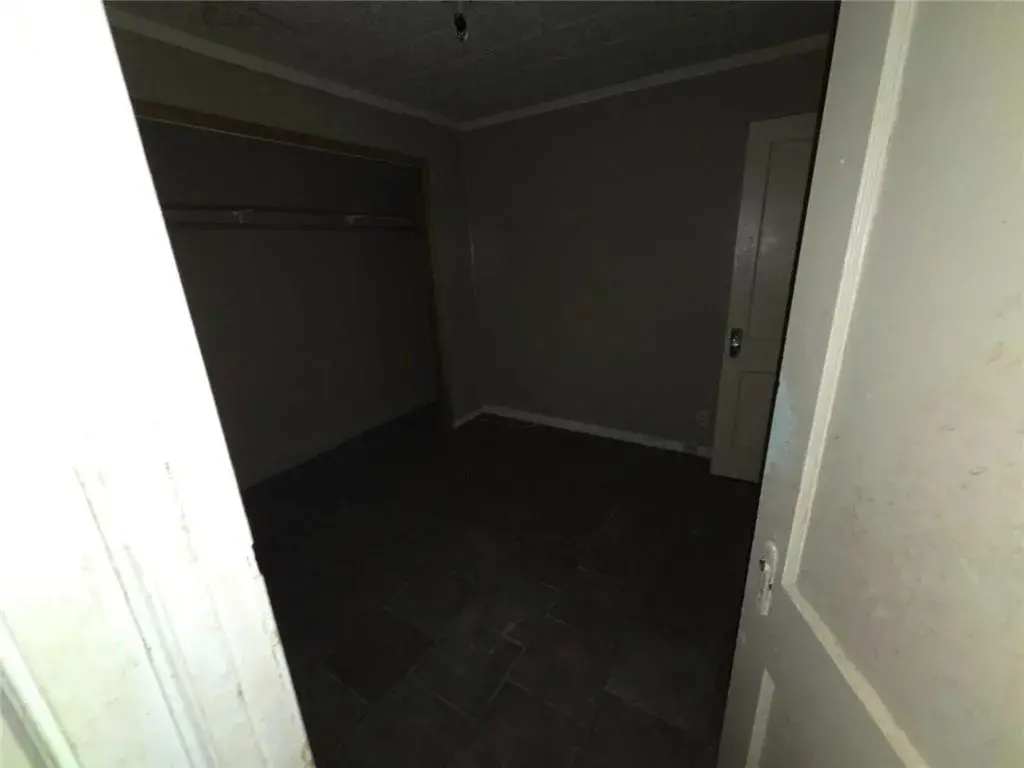 4bed 2bath in Greenwood Ave